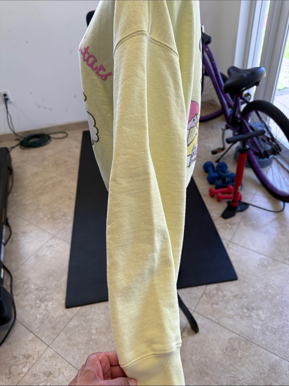 Dumbgoods Little Twin Stars Yellow Graphic Sweatshirt Womens Small - Picture 5 of 6